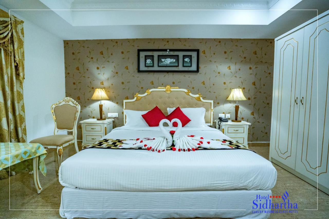 Hotel Sidhartha Chalakudy Kizhake Chālakudi Eksteriør billede