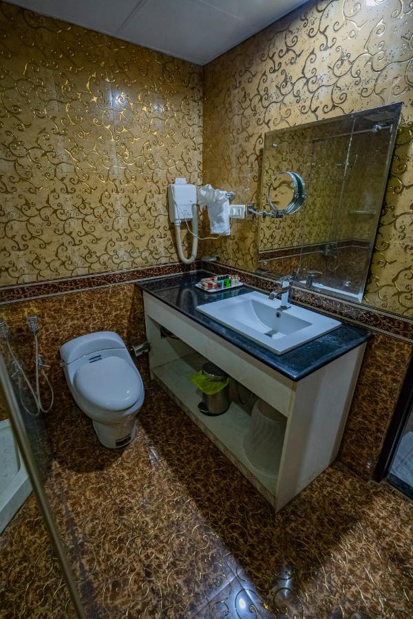 Hotel Sidhartha Chalakudy Kizhake Chālakudi Eksteriør billede